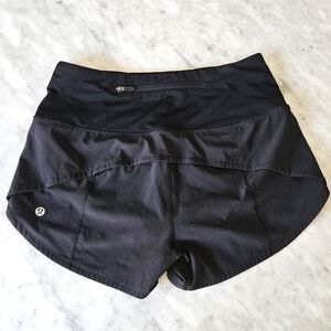 Lululemon Speed Up Short Low-Rise Lined - Size 4